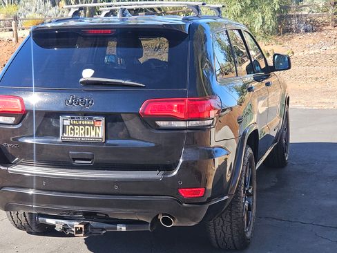 Used 2019 Jeep Grand Cherokee Altitude image 9