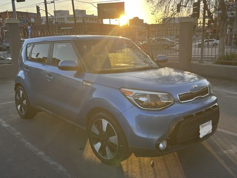 Used 2016 Kia Soul + w/ Designer's Package image 29