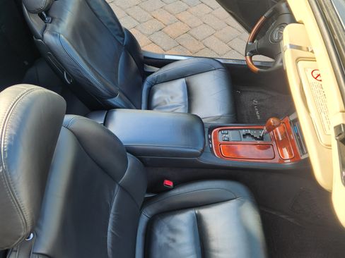 Used 2002 Lexus SC 430 Convertible image 12