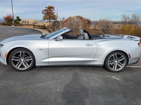 Used 2016 Chevrolet Camaro LT image 23