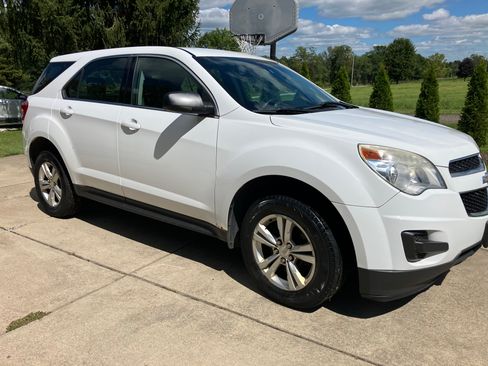 Used 2015 Chevrolet Equinox LS image 2