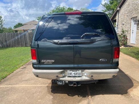 Used 2000 Ford Excursion Limited image 8