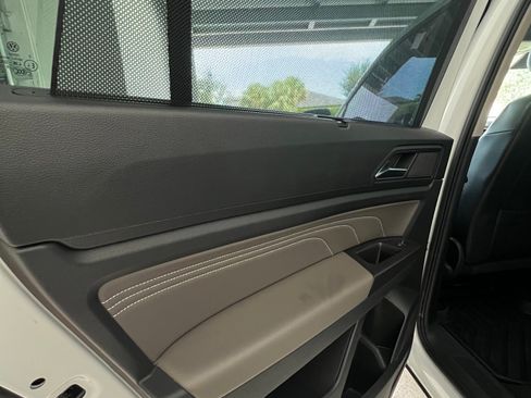 Used 2022 Volkswagen Atlas SE w/ Panoramic Sunroof Package FWD image 15