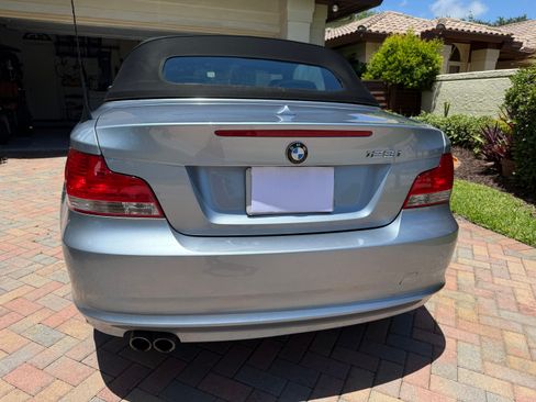 Used 2011 BMW 128i Convertible RWD image 16