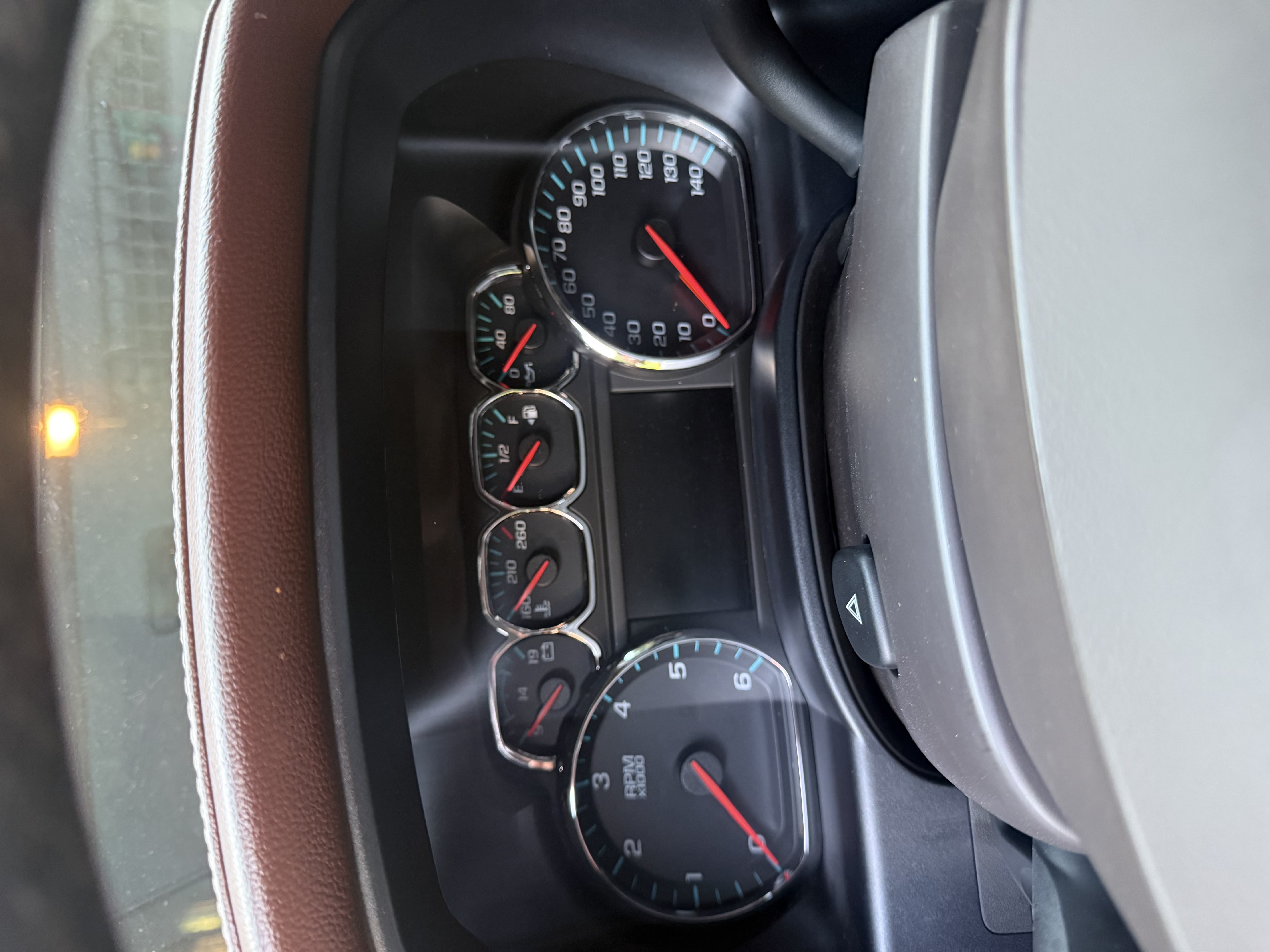 Used 2015 Chevrolet Silverado 1500 High Country w/ High Country Premium Package AWD/4WD image 9