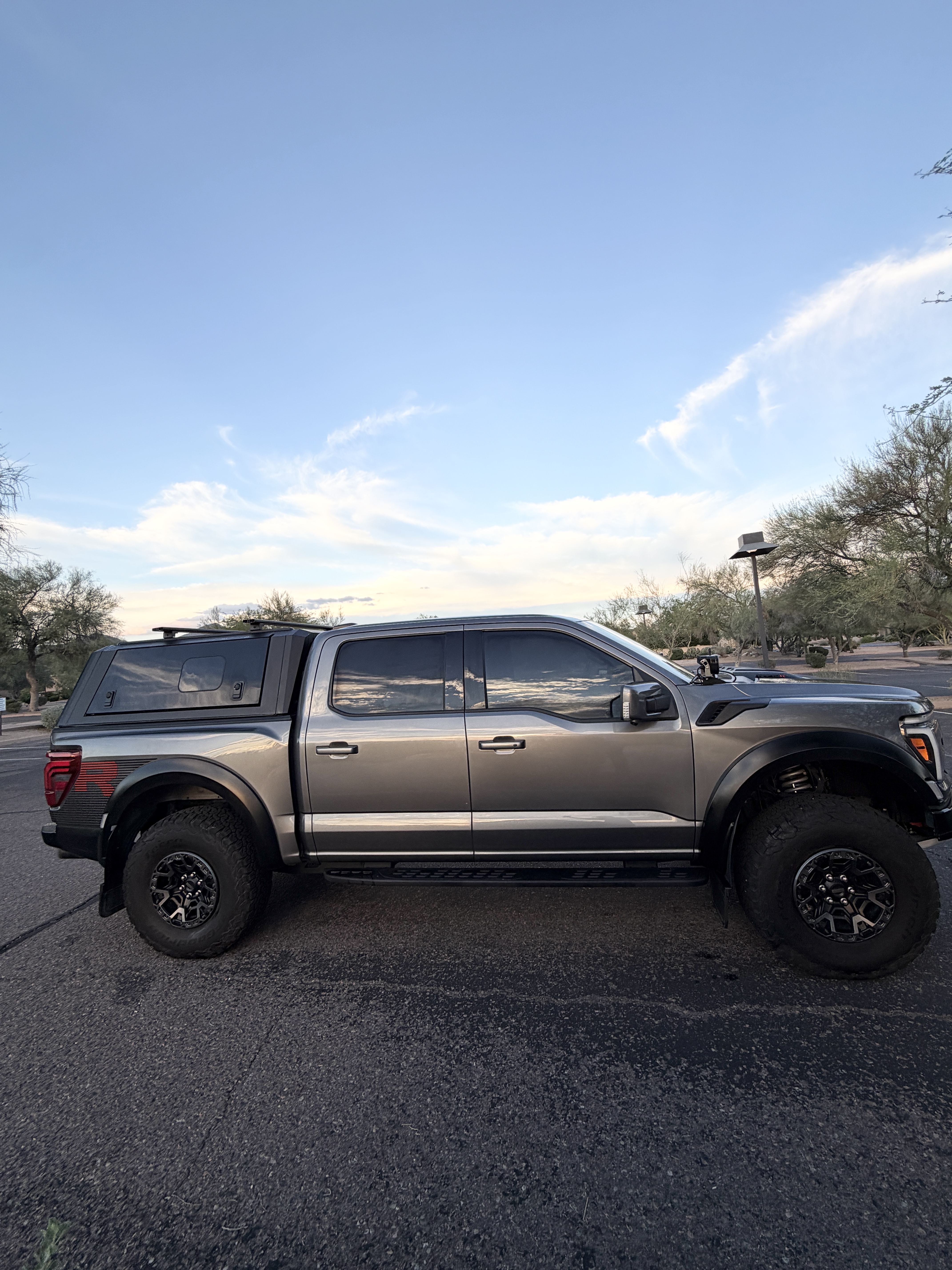 Used 2025 Ford F150 Raptor w/ Equipment Group 803A Raptor R AWD/4WD image 4