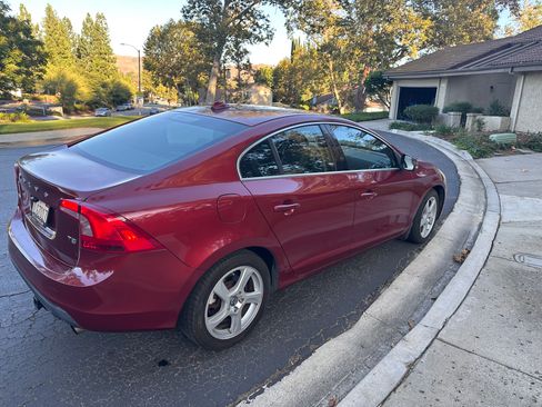 Used 2012 Volvo S60 T5 image 9