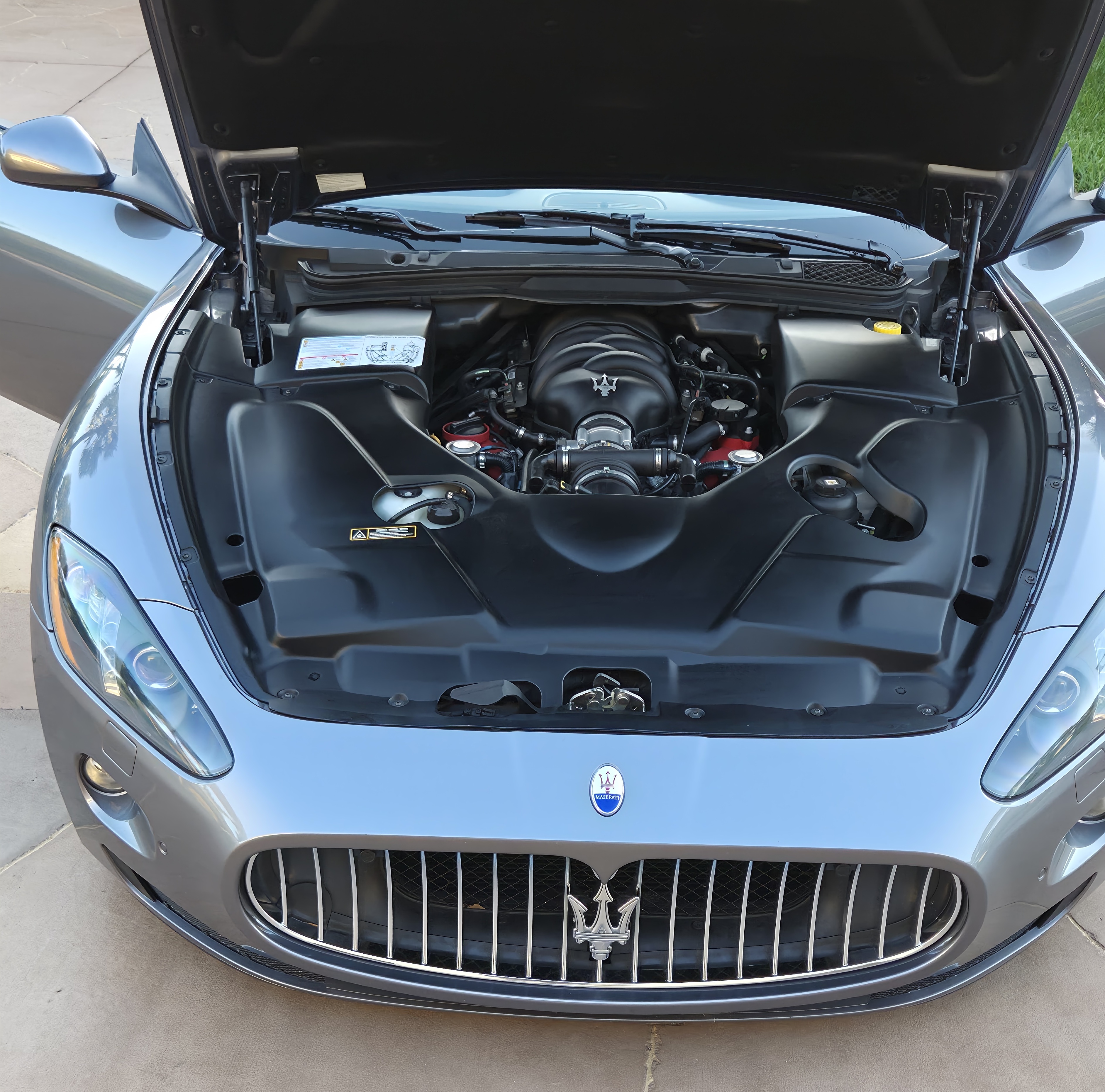 Used 2015 Maserati GranTurismo Convertible RWD image 17