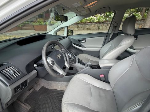 Used 2011 Toyota Prius Two FWD image 8