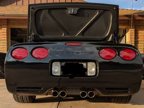 Used 2002 Chevrolet Corvette Z06 w/ Memory Pkg image 16