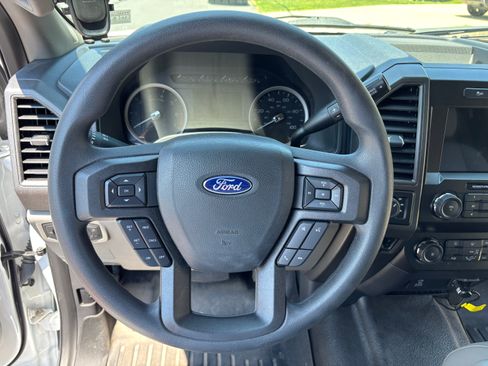 Used 2022 Ford F250 XL w/ Power Equipment Group AWD/4WD image 18