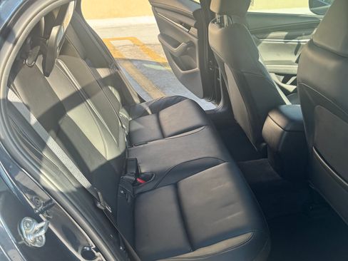 Used 2024 MAZDA MAZDA3 s FWD image 10