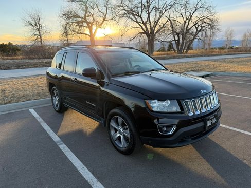 Used 2017 Jeep Compass High Altitude image 1