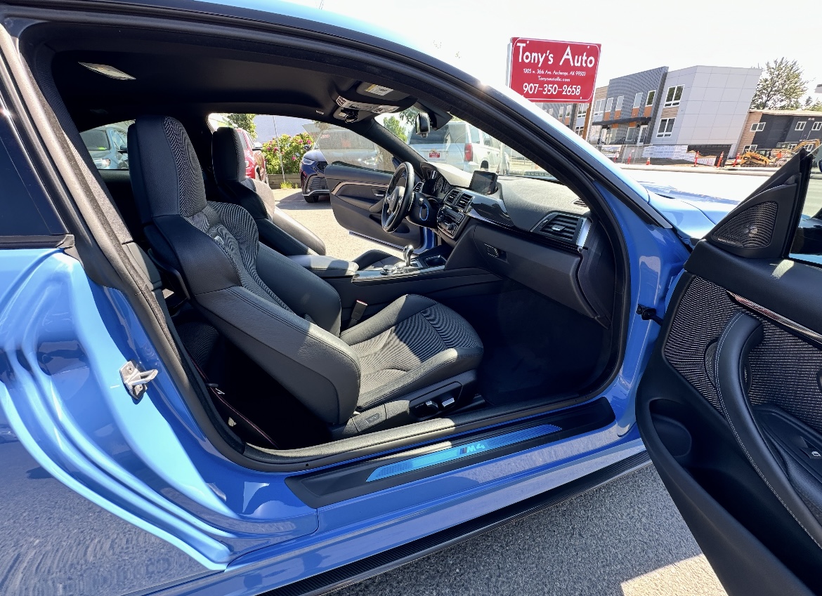 Used 2016 BMW M4 Coupe RWD image 12