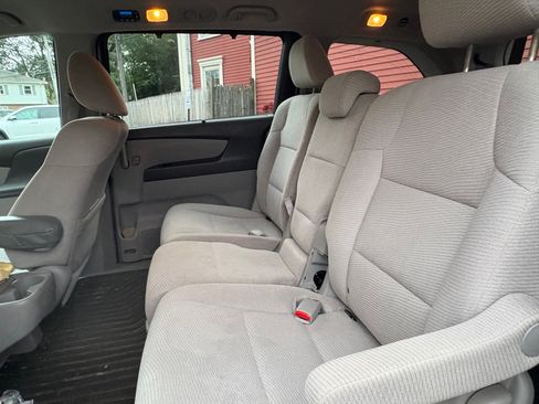 Used 2012 Honda Odyssey EX image 7
