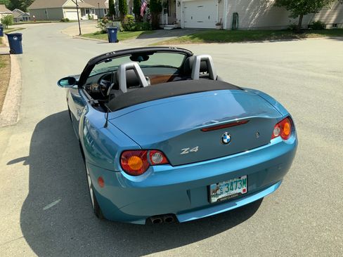 Used 2003 BMW Z4 2.5i RWD image 9
