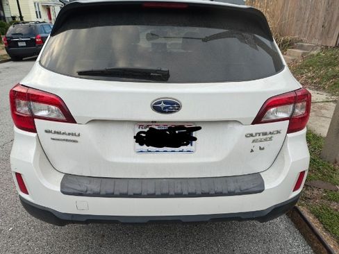 Used 2017 Subaru Outback 2.5i Premium image 1