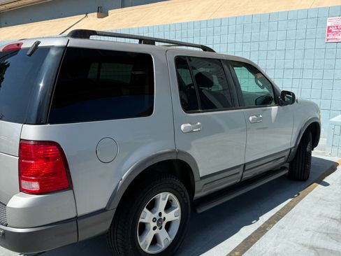 Used 2003 Ford Explorer Sport XLT image 4