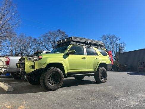 Used 2022 Toyota 4Runner TRD Pro AWD/4WD image 12