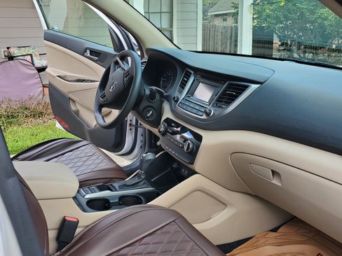 Used 2016 Hyundai Tucson SE image 8