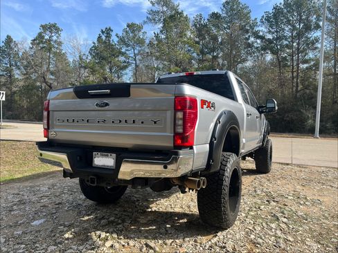 Used 2020 Ford F250 XLT w/ XLT Premium Package image 9