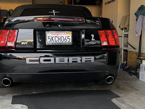 Used 2004 Ford Mustang Cobra image 9