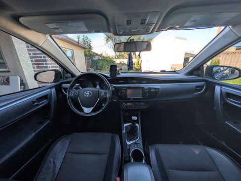 Used 2016 Toyota Corolla S image 8