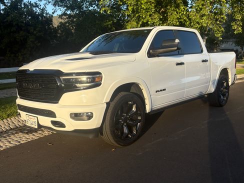 Used 2023 RAM 1500 Limited AWD/4WD image 1