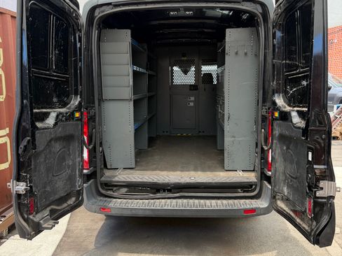 Used 2015 Ford Transit 250 130 Medium Roof RWD image 15
