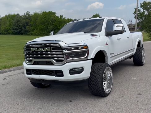 Used 2025 RAM 2500 Limited image 2