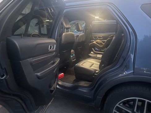Used 2019 Ford Explorer Sport w/ Equipment Group 401A AWD/4WD image 11