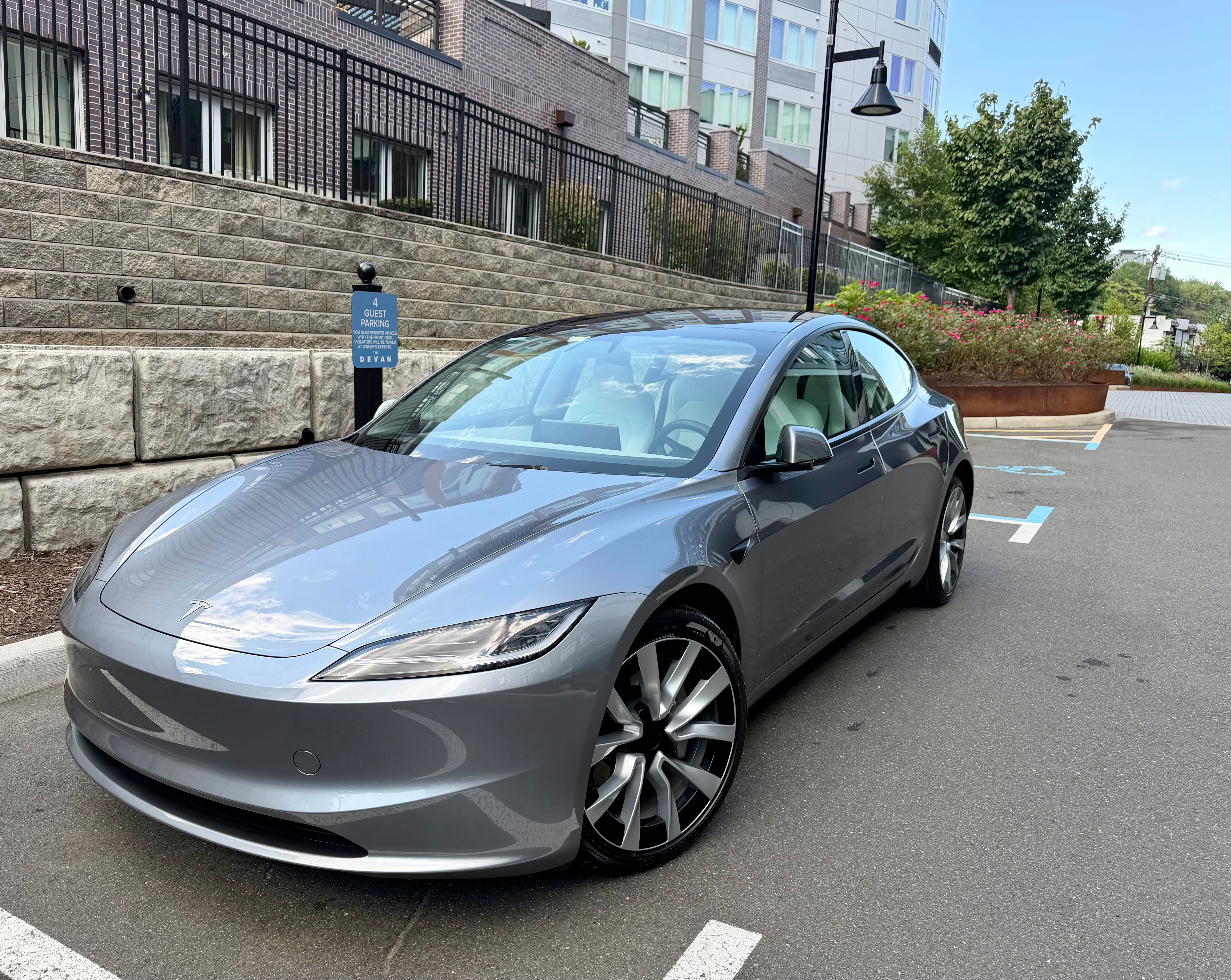 Used 2025 Tesla Model 3 Long Range RWD image 5