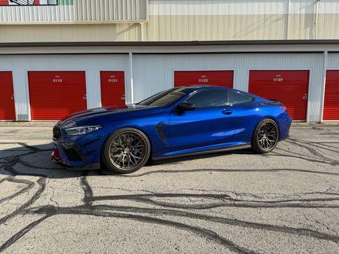 Used 2022 BMW M8 Competition w/ M Carbon Exterior Package AWD/4WD image 4