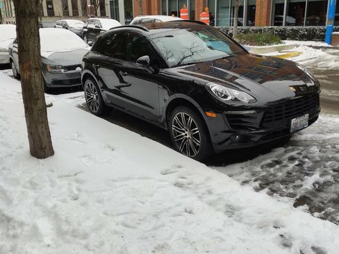 Used 2016 Porsche Macan S image 1