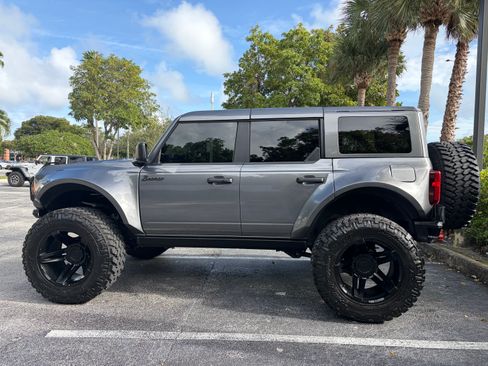 Used 2024 Ford Bronco Big Bend image 2