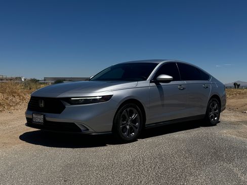 Used 2023 Honda Accord EX image 4