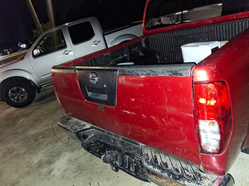 Used 2012 Nissan Frontier S RWD image 8