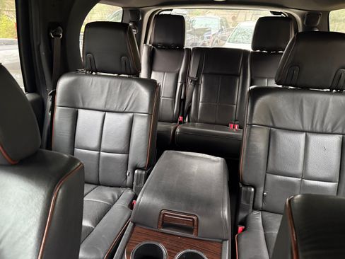Used 2007 Lincoln Navigator 4WD image 11