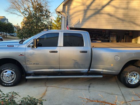 Used 2022 RAM 3500 Tradesman image 26