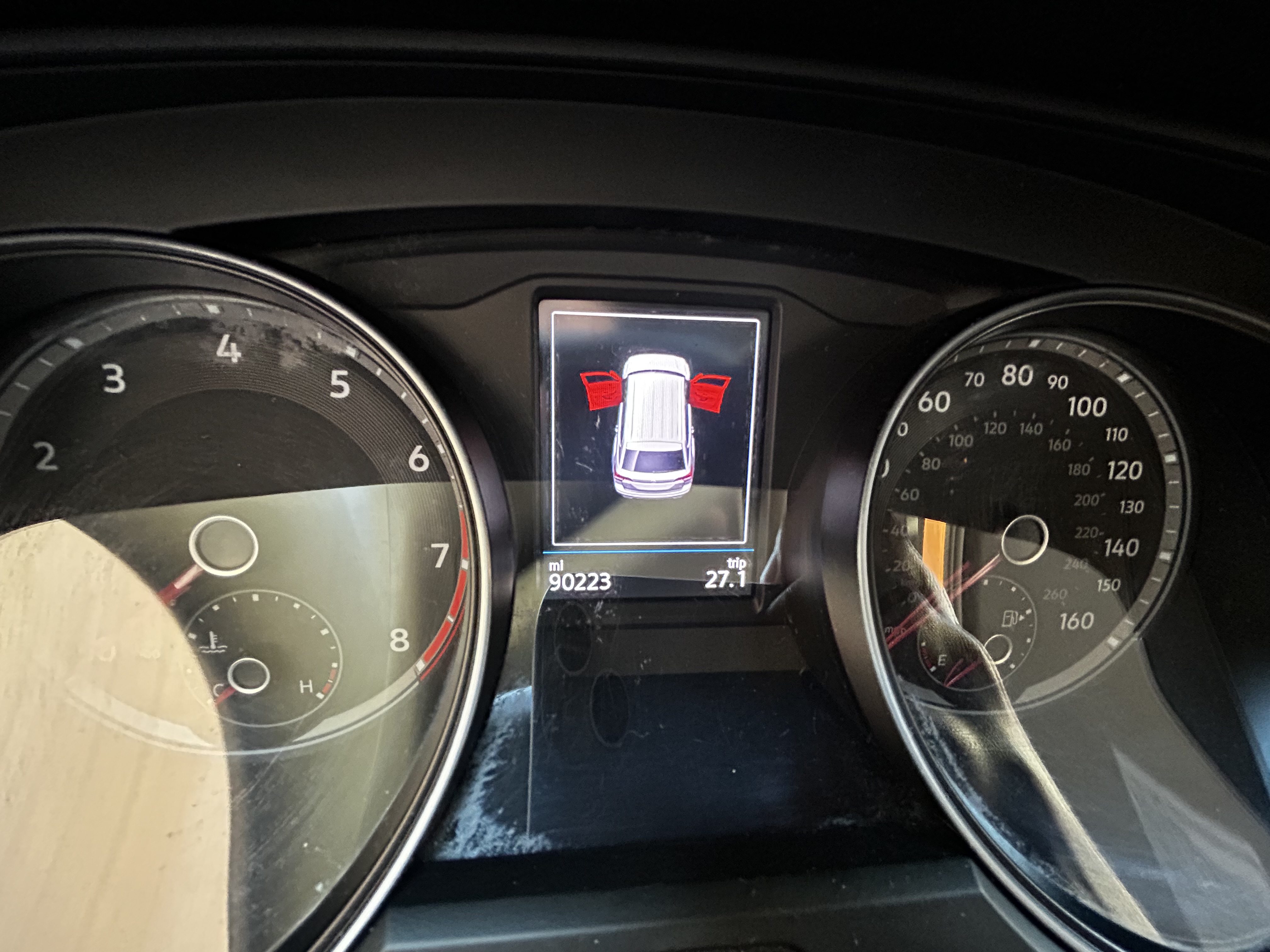 Used 2019 Volkswagen Atlas SE w/ Towing Package FWD image 12