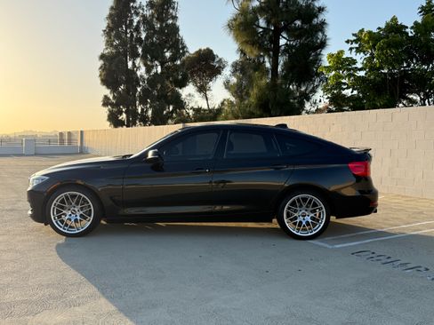 Used 2016 BMW 328i Gran Turismo xDrive AWD/4WD image 2