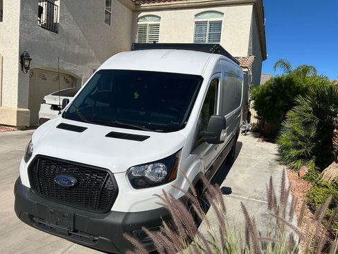 Used 2021 Ford Transit 250 Medium Roof image 2