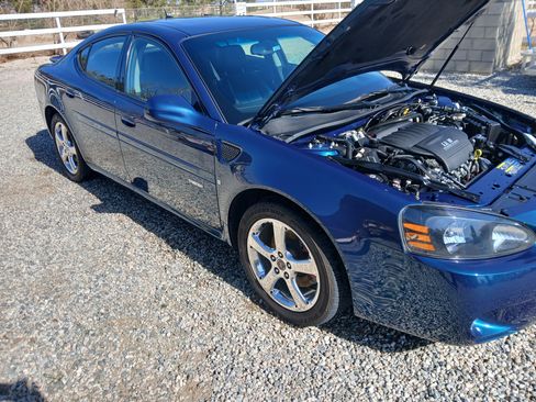 Used 2006 Pontiac Grand Prix GXP w/ Sun And Sound Package image 15