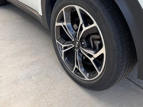 Used 2020 Kia Sportage SX FWD image 9