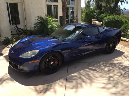 Used 2005 Chevrolet Corvette Coupe w/ Preferred Equipment Group image 5