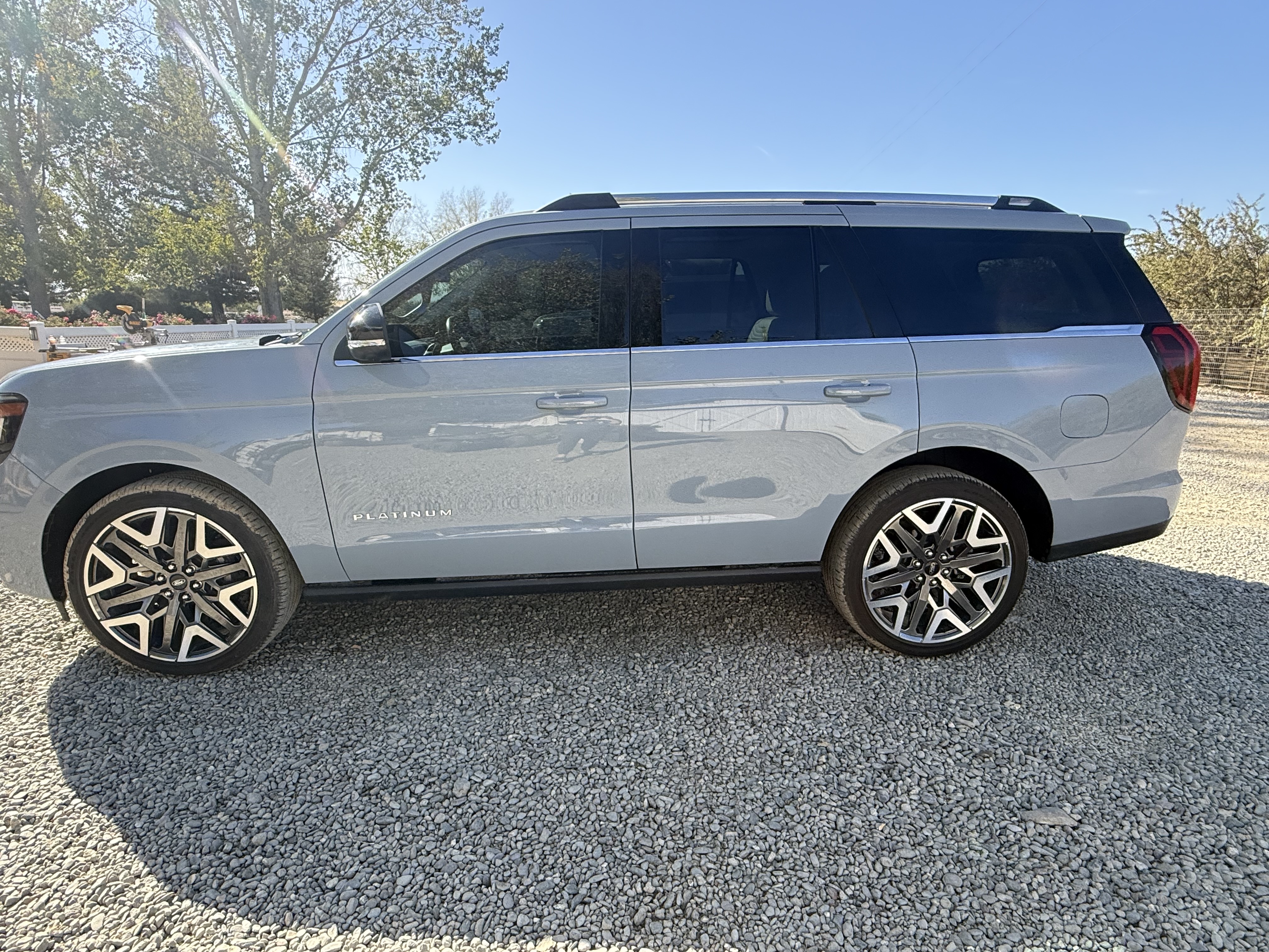Used 2026 Ford Expedition Platinum w/ Platinum Ultimate Package AWD/4WD image 13