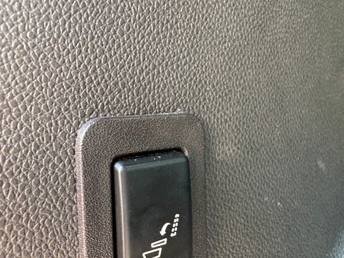 Used 2023 Chevrolet Suburban RST w/ Sport Performance Package AWD/4WD image 20