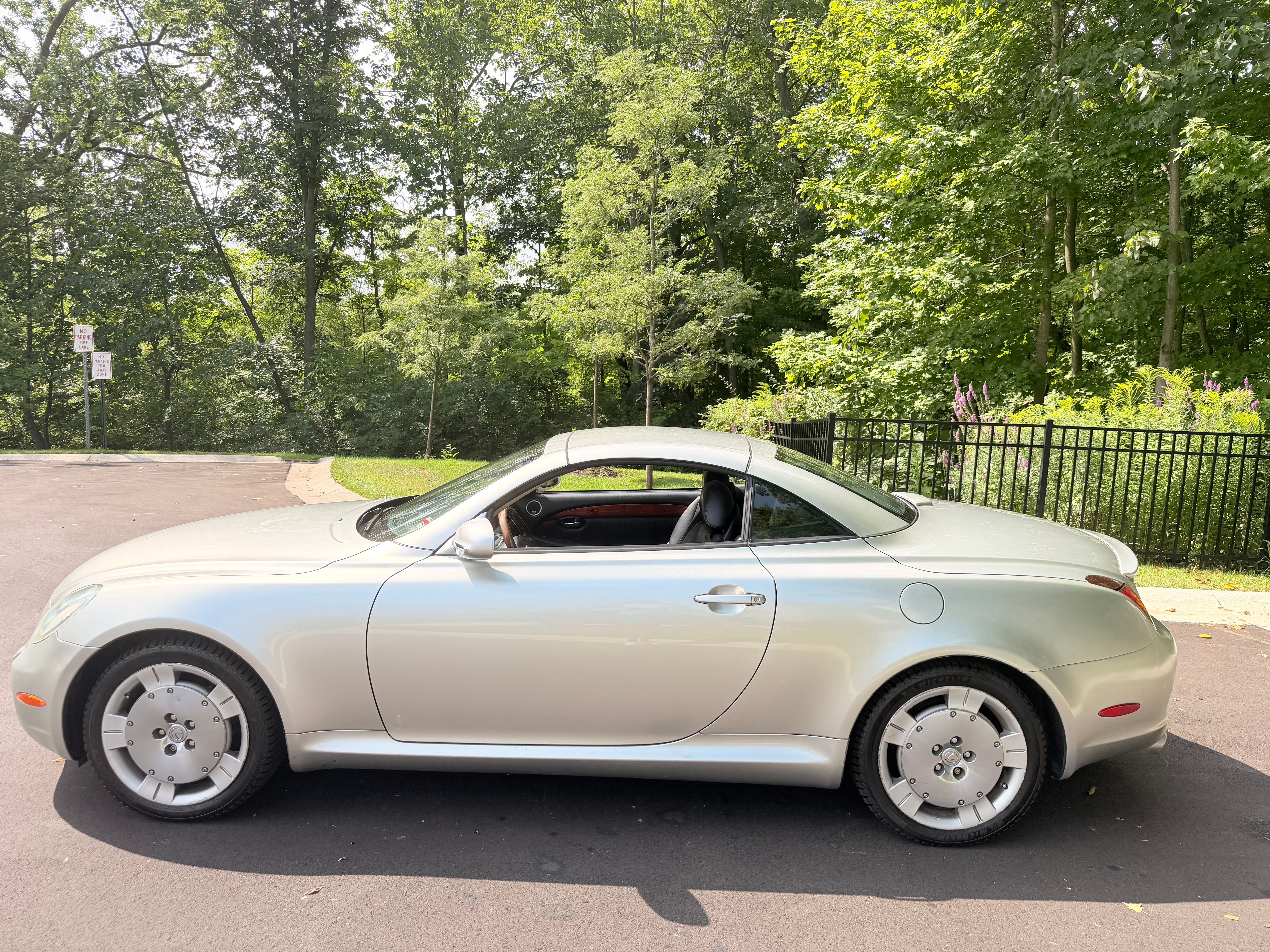 Used 2002 Lexus SC 430 Convertible RWD image 29