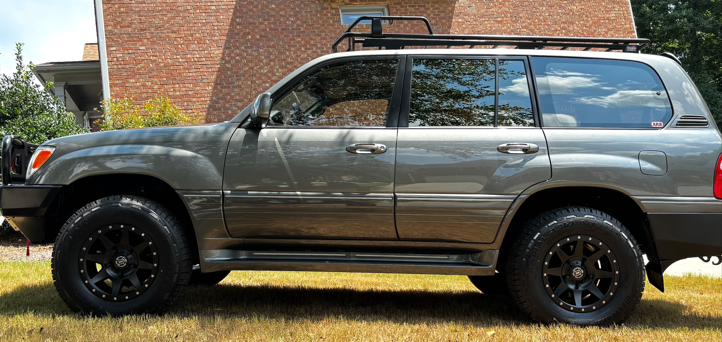 Used 2002 Lexus LX 470 4WD image 4
