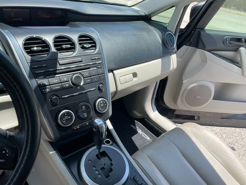 Used 2011 MAZDA CX-7 i Touring FWD image 8